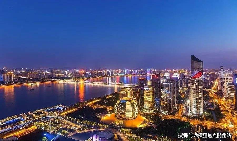 存疑:2025新澳门正版免费大全,详细解答、解释与落实